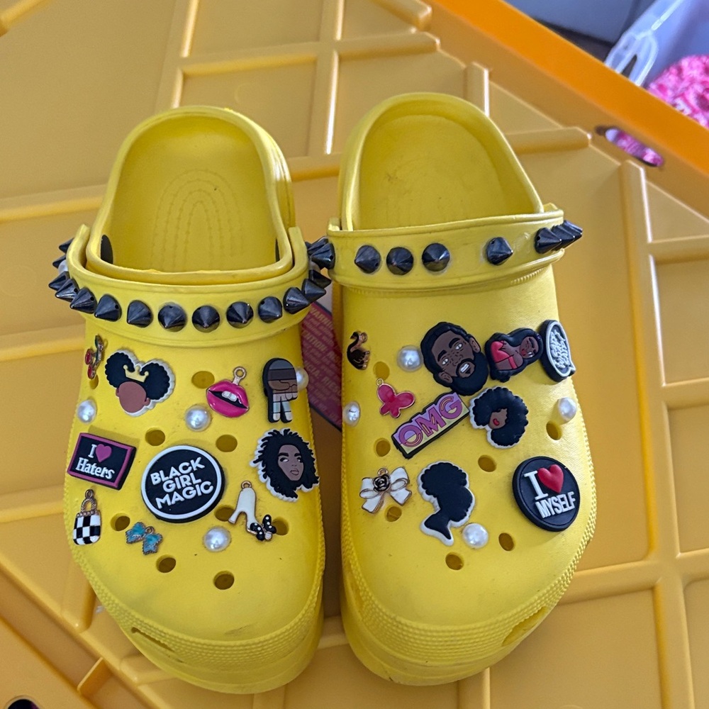 Cape Robbin Yellow Slippers with Fun Charms